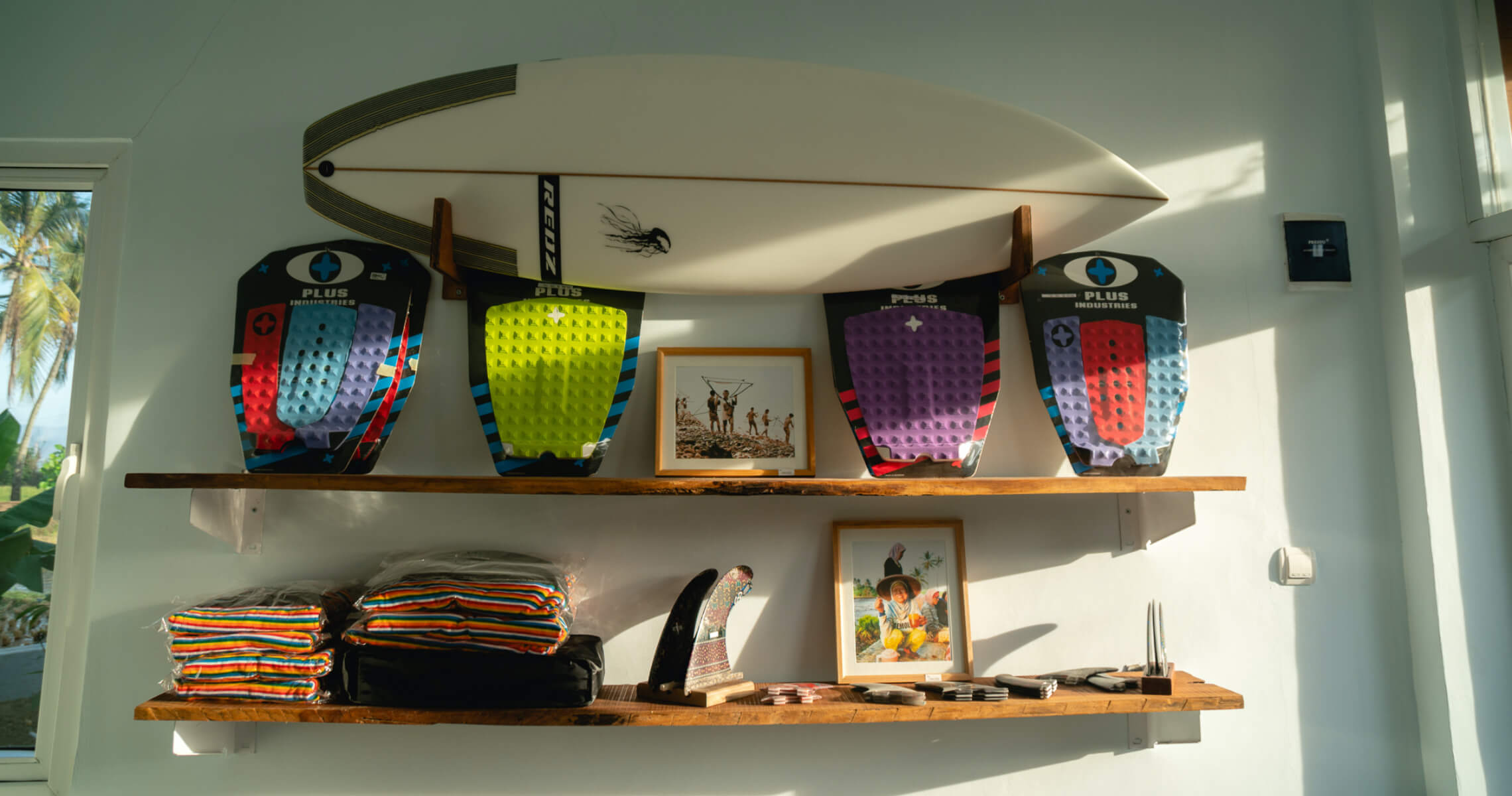 6 Surf Shop@2x 1